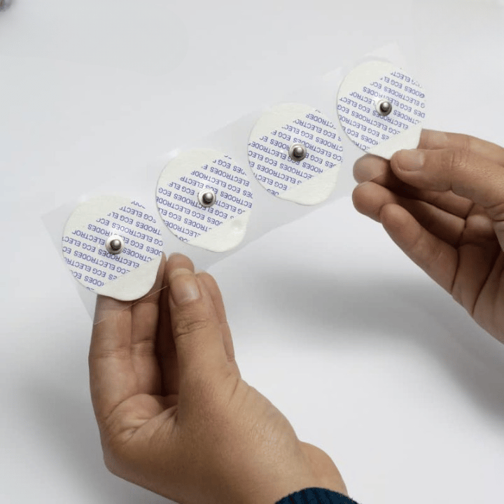 " HEE ECG Electrodes, Disposable, 3M Adhesive Patches, Pack of 20 Pcs ith Foam Backing (Oval shaped) uses for Premium small electrode pads can be used in Stress Test, EMS, ICU/CCU."