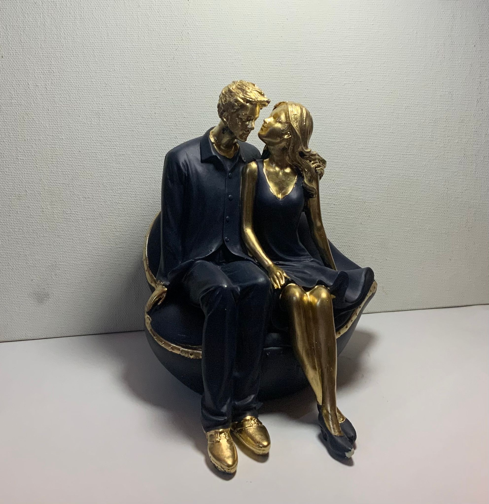 RNK Couple set sitting on Lips