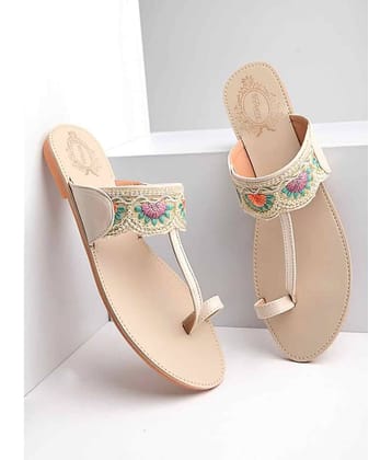 Shoetopia Girls Cream Flats
