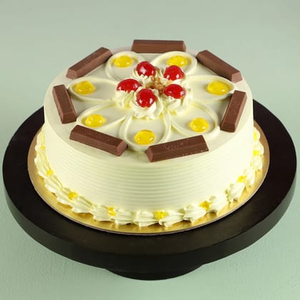 Kitkat Butterscotch Cake 1 Kg Eggless