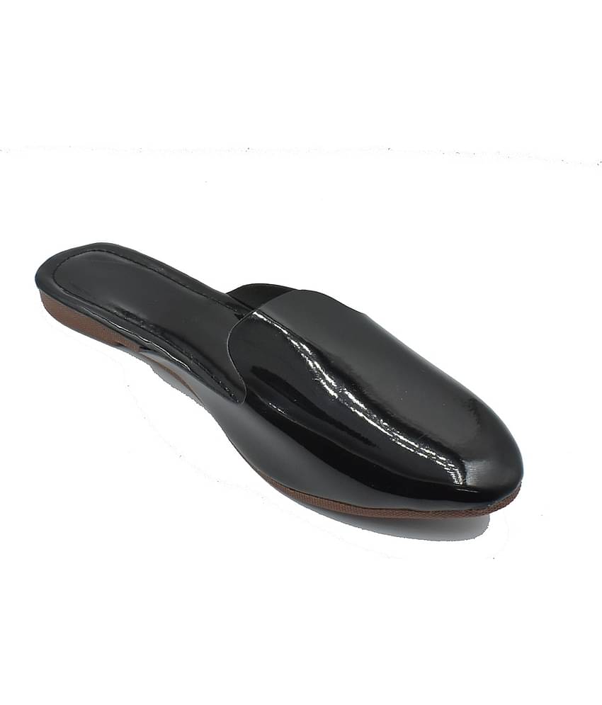 Apratim - Black Women's Mules