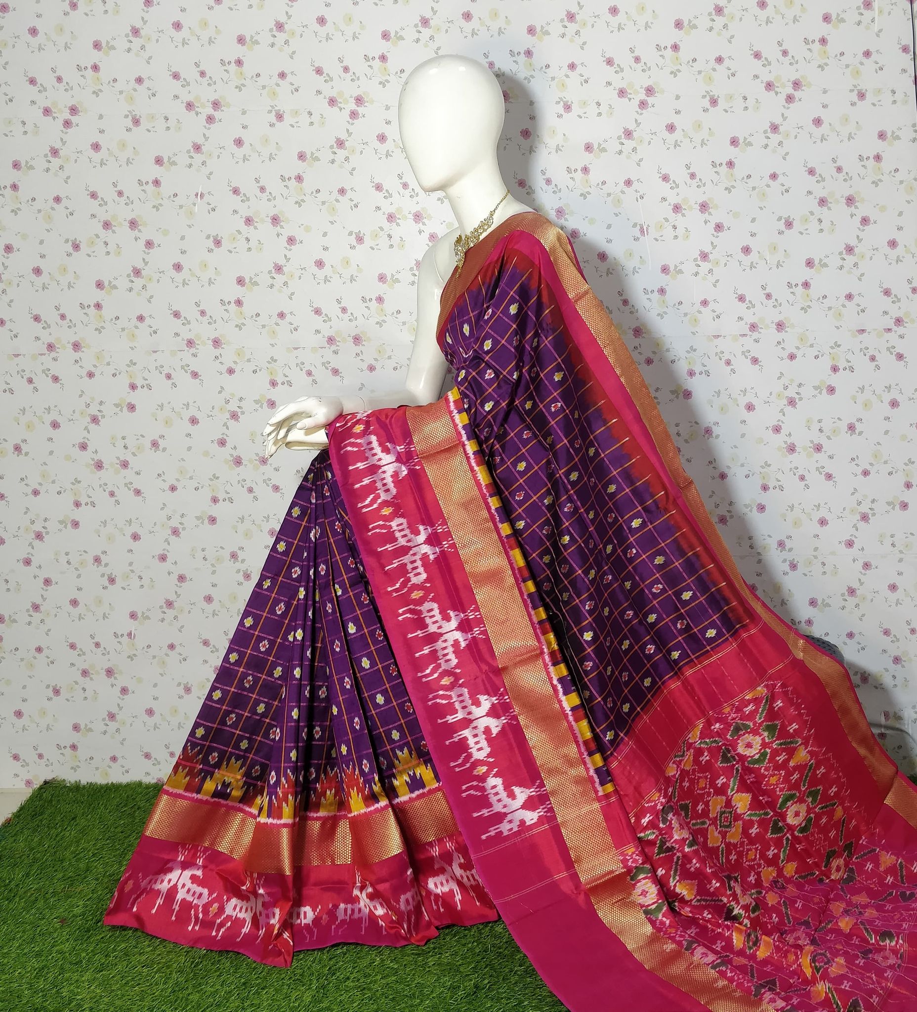 Ikkat Pochampalli Exclusive Style 13-Exclusive