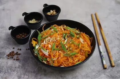 Chicken Hakka Noodles
