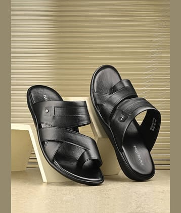 IVRAH Black Men's Toe covered Flip Flop