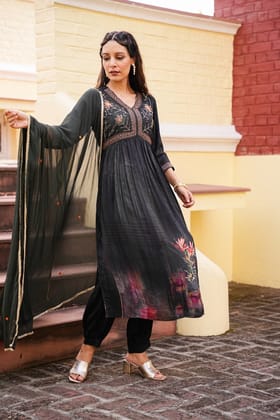 Three-Piece Coaty Style Kurta Set-Grey / L