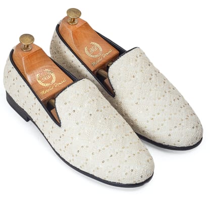 Nawabi Slipons (Limited Edition)-EU 42 / UK 8 / Off White