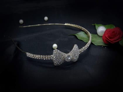 Gold Plated Stylish Bow Hair Band
