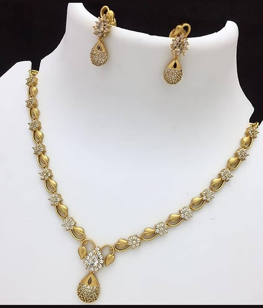 ROFARWORD Gold Brass Necklace Set ( Pack of 1 )