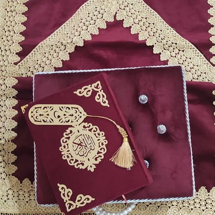 Beautiful Quran Box With Janamaz