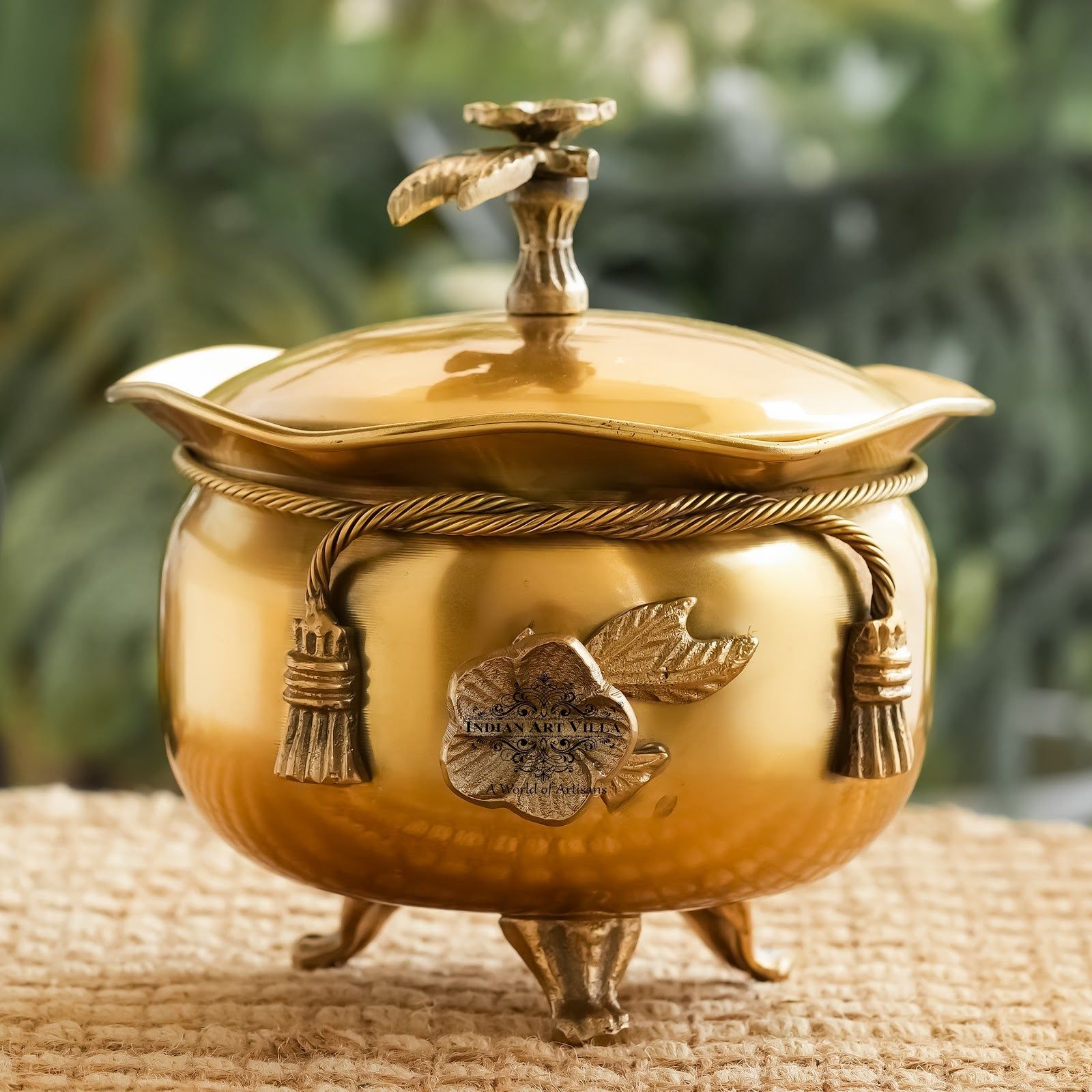 Brass Decorative Handi with Ribbon Bowl Design With Designer Lid and 3 Legs-600ml