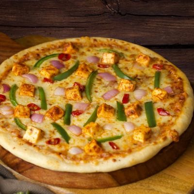 Paneer 65 Regular Pizza