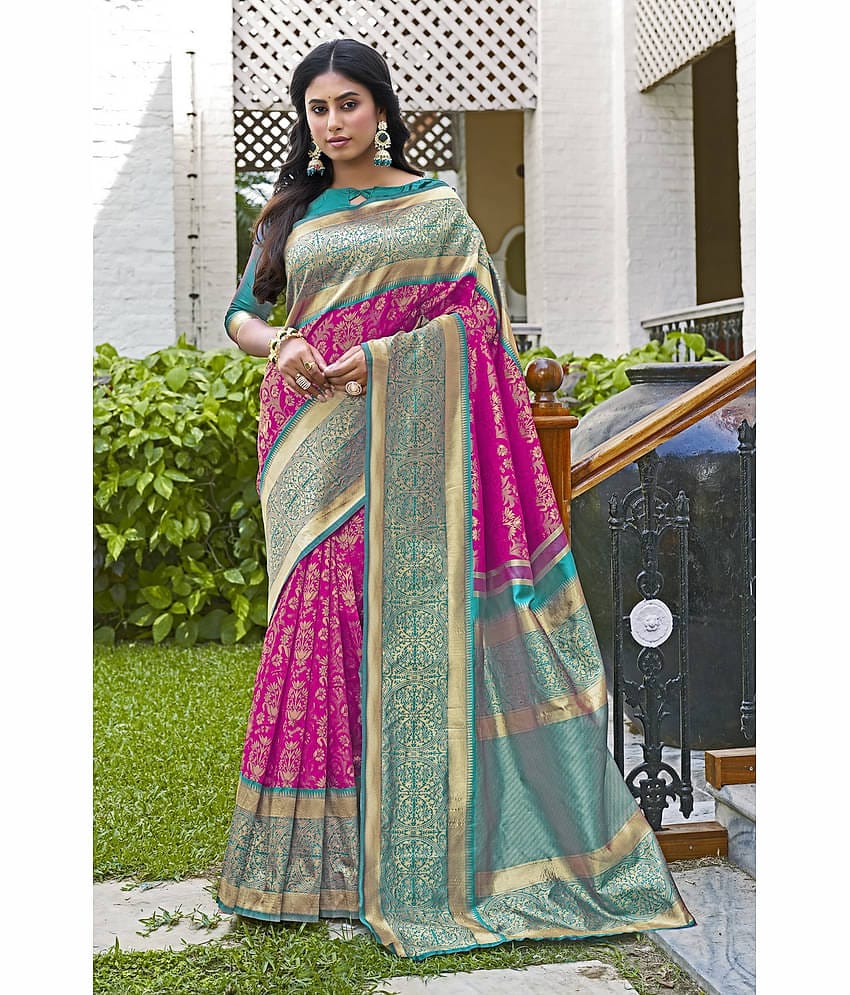 Sariya Jacquard Woven Saree With Unstitched Blouse Piece ( LightGreen )