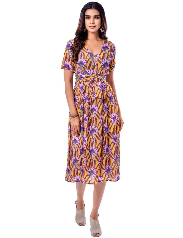 Aesthetically Pleasing Belt Dress-XS