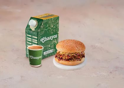 Desi Chai With Bun Dabeli