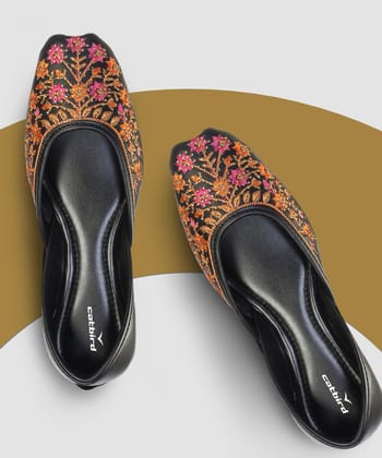 Handmade Embroidery Punjabi Ethnic Jutis