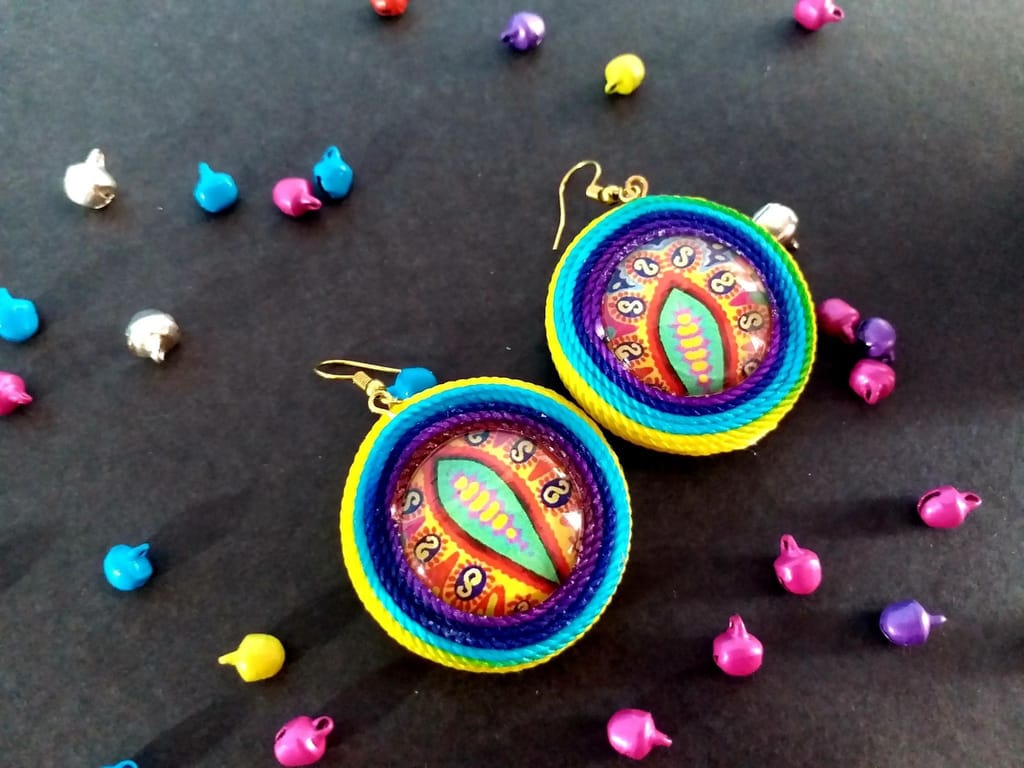 BRIGHT COLOR THREAD GLASS EARRINGS - CIRCLE SHAPED
