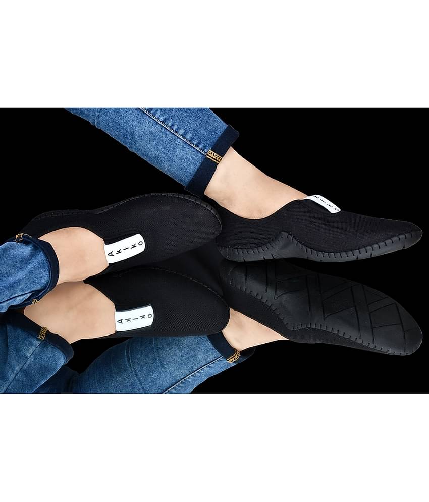 Akiko Black Men's Slip on