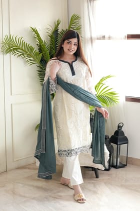 Zainab White Cutwork Suit Set-XL