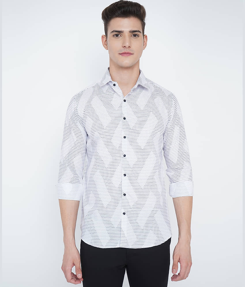 VERTUSY - White Cotton Regular Fit Men's Casual Shirt ( Pack of 1 )