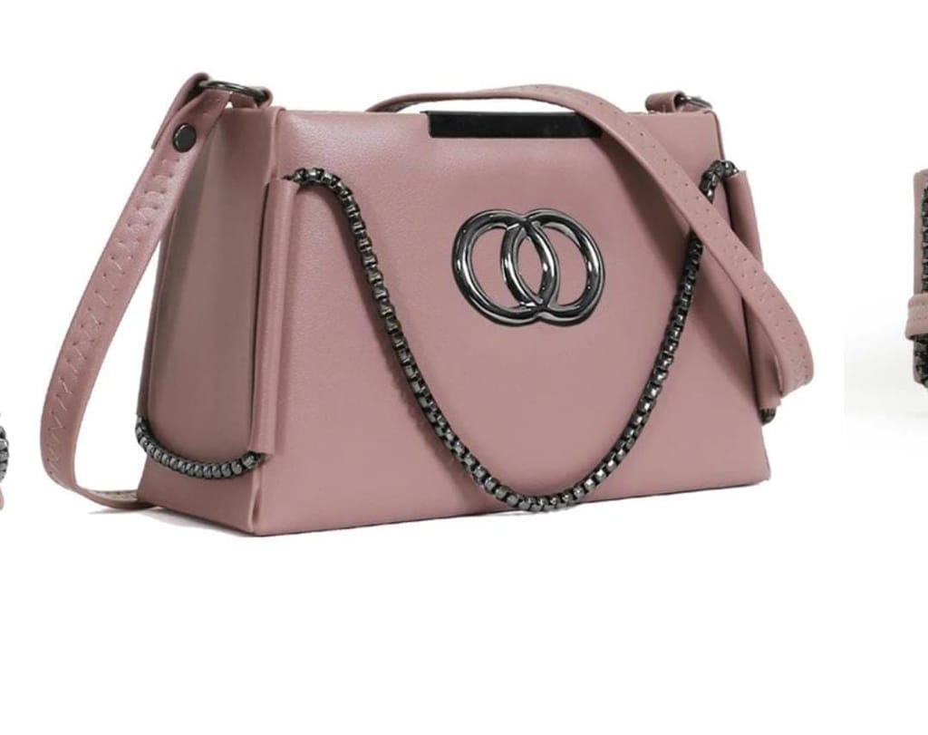 Luxury Chic Quilted Handbag – Elegant Chain Strap & Iconic Double Ring Accent