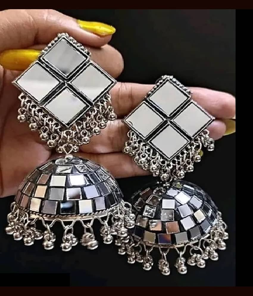 Samridhi DC Silver Drop Earrings ( Pack of 1 )