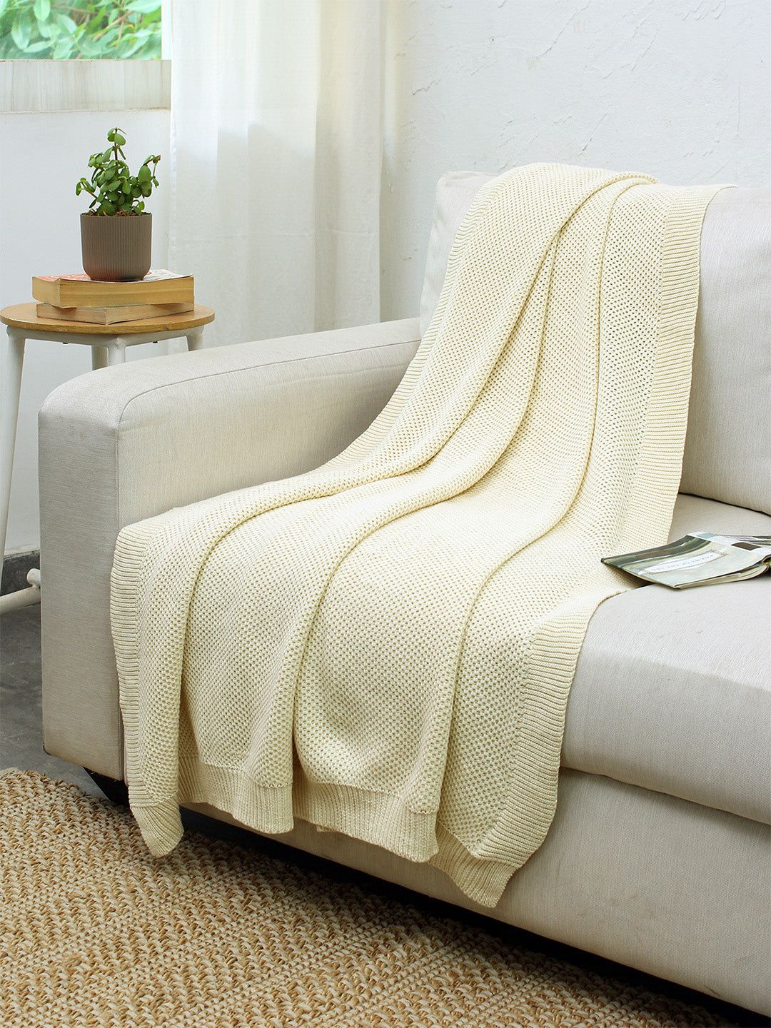 Solid Knitted Throw - White