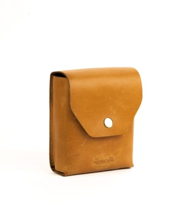trooper helmet bag-vintage tan / in