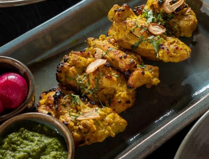 Murgh Lahsooni Tikka