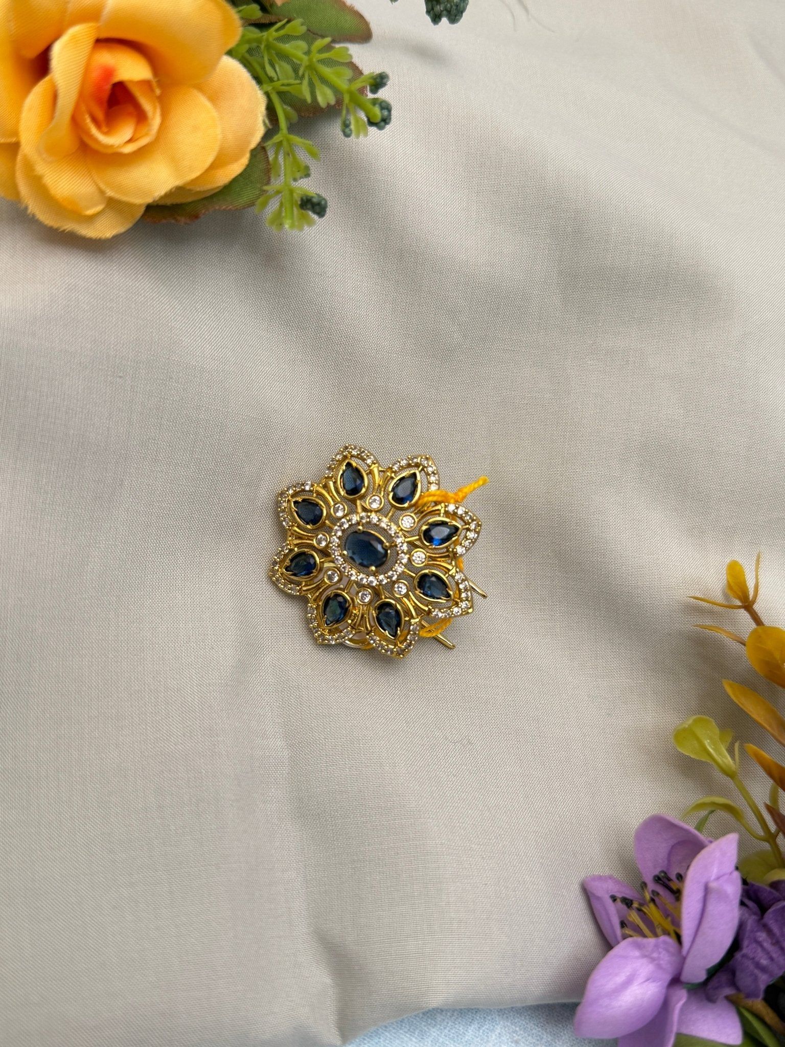 Antique Small Jadebille 0572