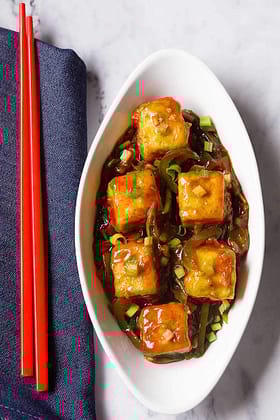 Crispy chilli paneer dry [8pcs]