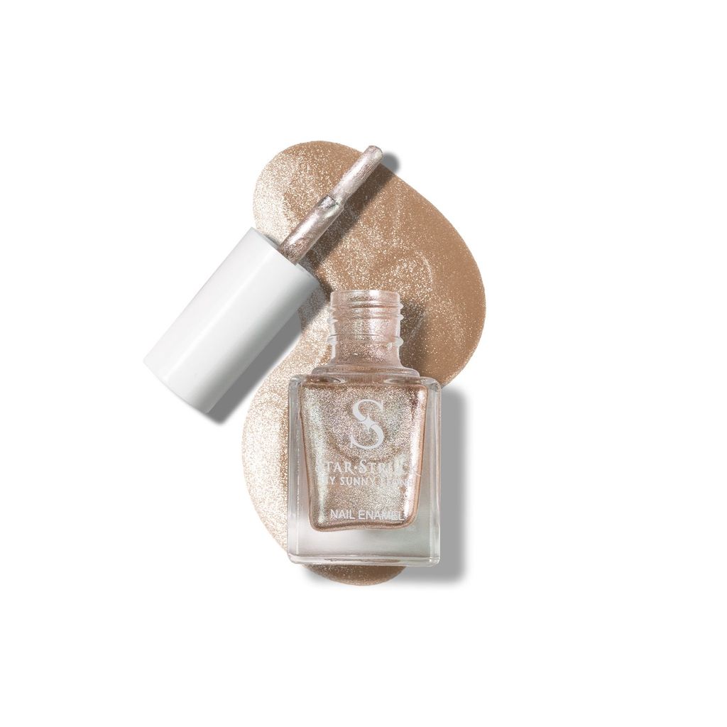 StarStruck by Sunny Leone - Gold Shimmer - Shimmer Nail Polish | Sparkling Finish & Smooth Application | Vegan & Cruelty-Free