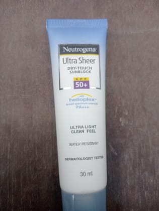 Neutrogena Ultra sheer Dry-touch Sunblock Ultra light Clean feel 