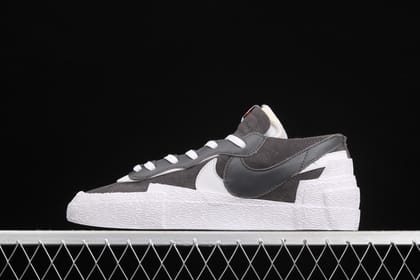 NikeMen's Blazer Low x sacai - Iron Grey-Euro 41