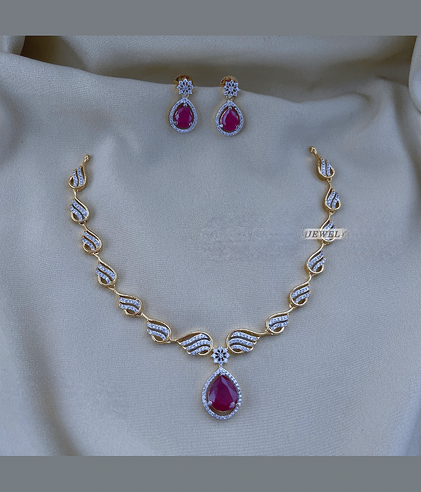 ROFARWORD Gold Brass Necklace Set ( Pack of 1 )