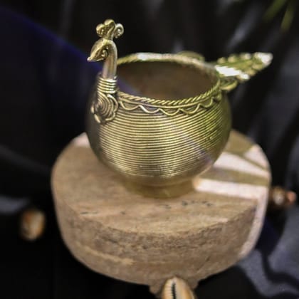 Tribal Odisha Dhokra Handmade Ashtray Featuring a Peacock Design