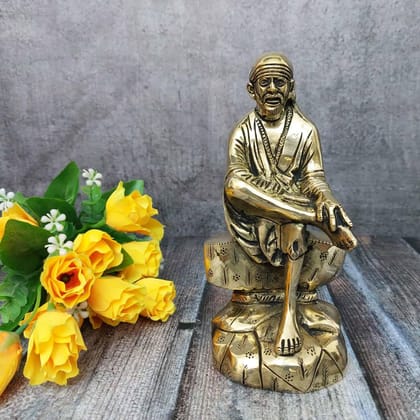 Brass Sai Baba - 7 inch Height | Spiritual Saint and Guide