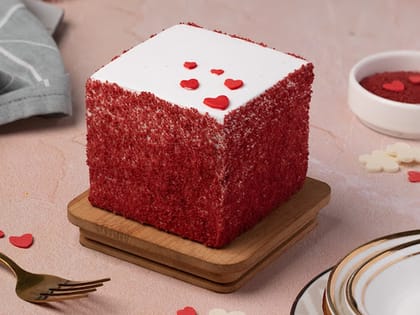 Red Velvet Lunch Box Cake