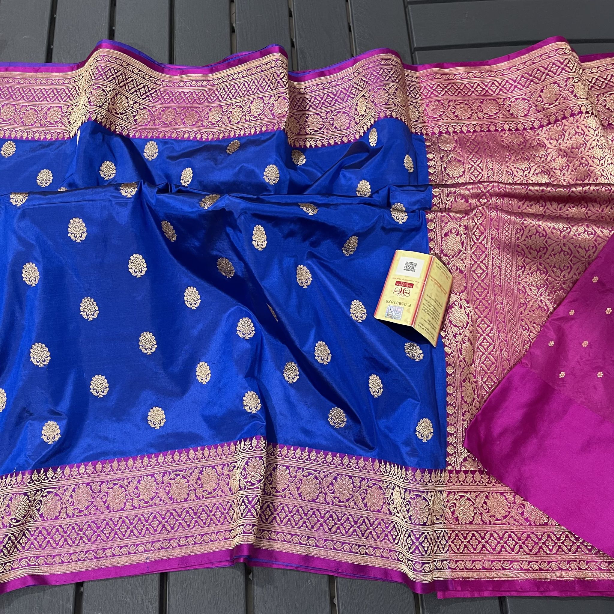 Benaras Katan Style 15-Regular