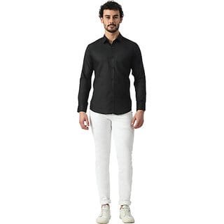Alokk Men Regular Fit Solid Button Down Collar Casual Shirt (Black)
