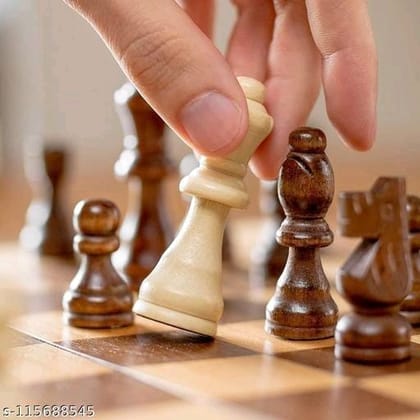 Wooden Chess Set with Folding Board and Magnetic Pieces