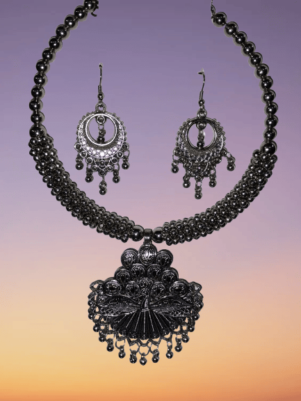 Modern and elite Necklace and earrings