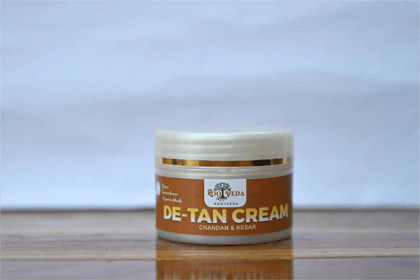 RootVeda De-Tan Cream with Chandan & Kesar 50 G RootVeda De-Tan Cream with Chandan & Kesar 50 G