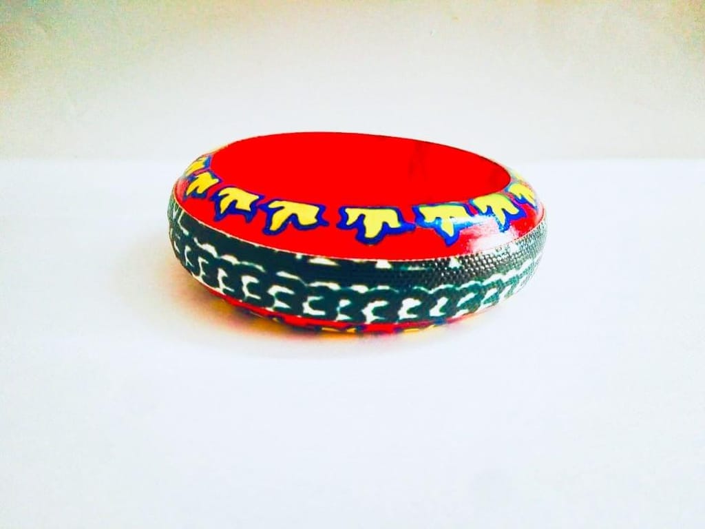 A QUIRKY AFFAIR - BLAZING RED BANGLE