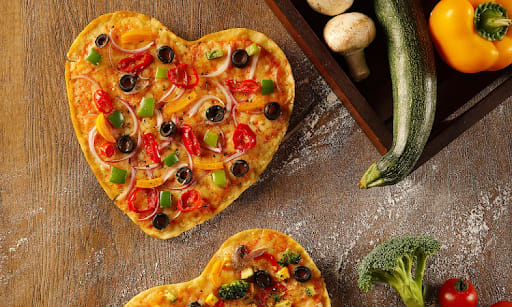 Juno's Pizza - Baking Fresh Since 1974