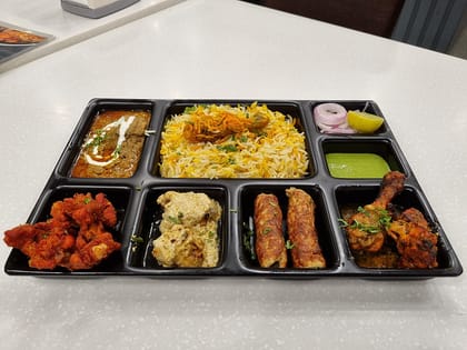 Zaika Spl. Chicken Platter