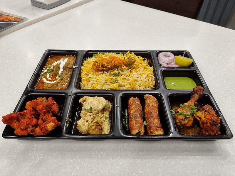 Zaika Spl. Chicken Platter