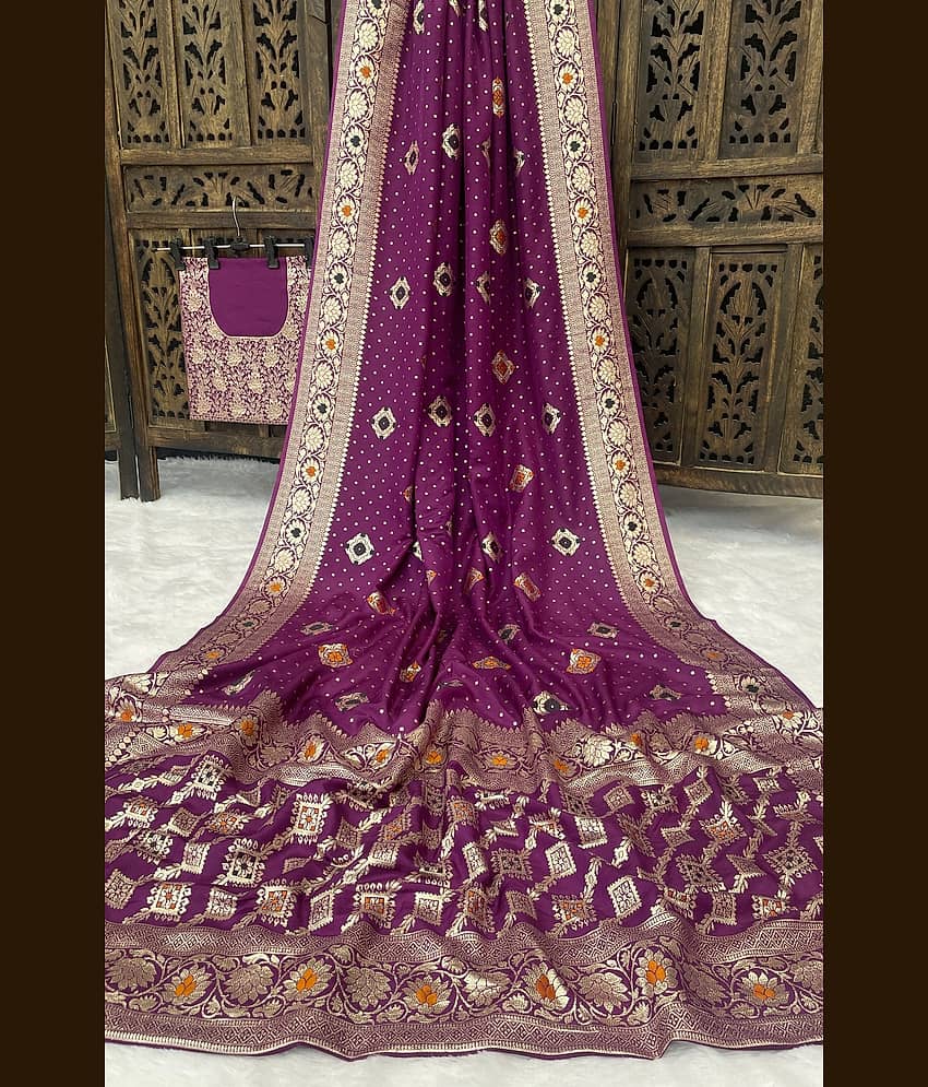 fab woven Kanjivaram Silk Woven Saree With Unstitched Blouse Piece ( Wine )