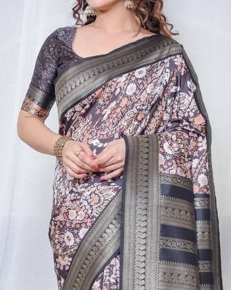 Exquisite Black and Pink Floral Banarasi Silk Saree with Intricate Tassels-Regular