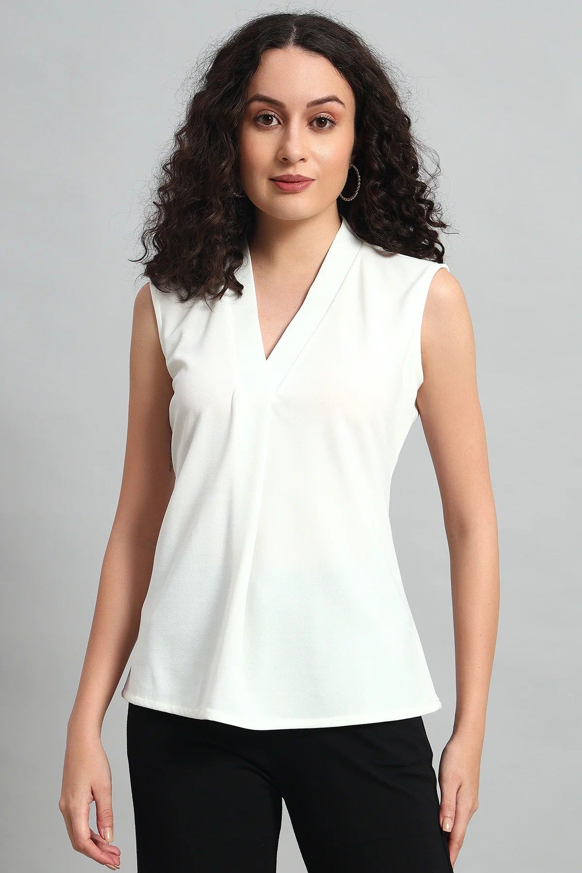 V-Neck Charm Relaxed Top, Ivory-XS