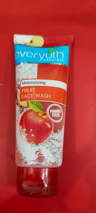 Everyuth naturals fruit face wash 50 g